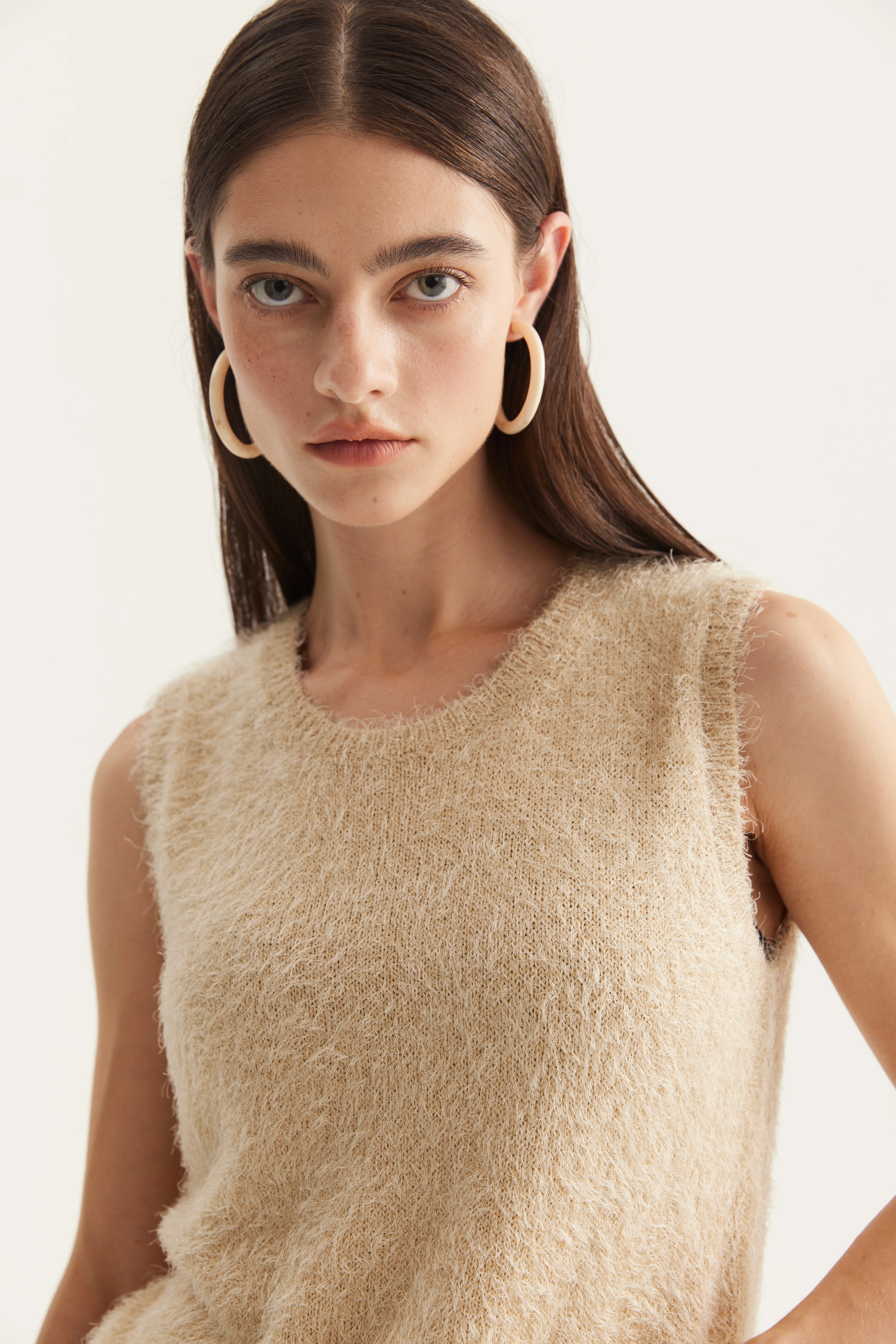Raised-Surface Cashmere Silk Sweater Vest reference view 2